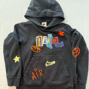 Nike Black Kids Graphic Basketball Hooded Sweatshirt Orange & Yellow Accents